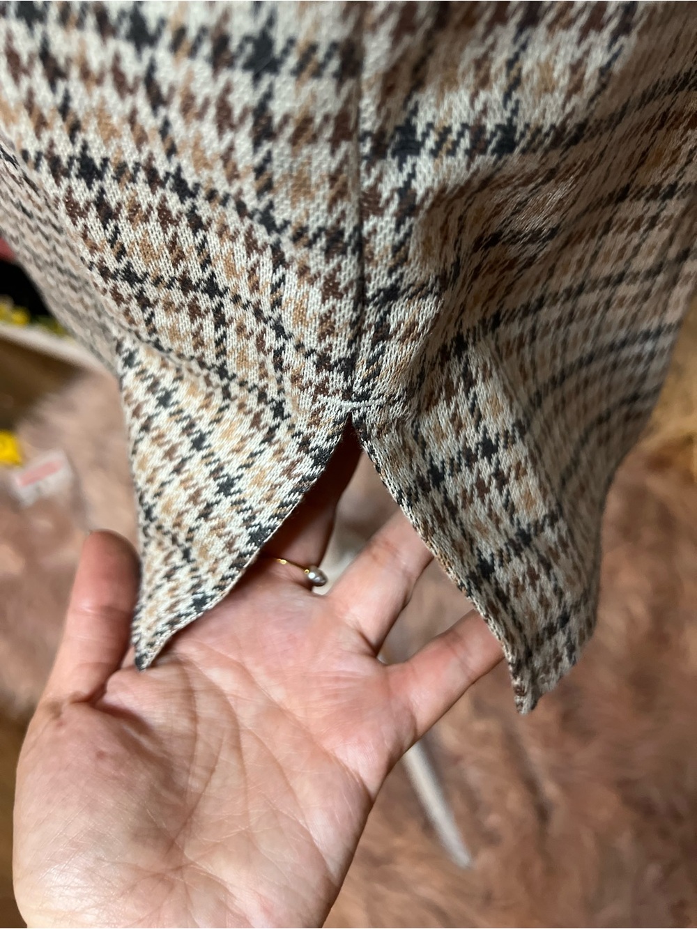 Preppy American Eagle Outfitters Plaid Mini Skirt in Tan and Black XL - Picture 2 of 5